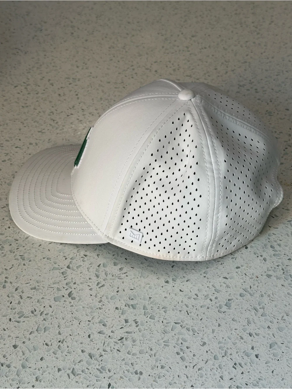 Melin A-Game Links Hydro in White Classic Fit